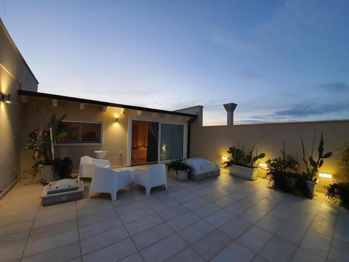 コンヴェルサーノLa Terrazza Di Pugliaアパートメント エクステリア 写真