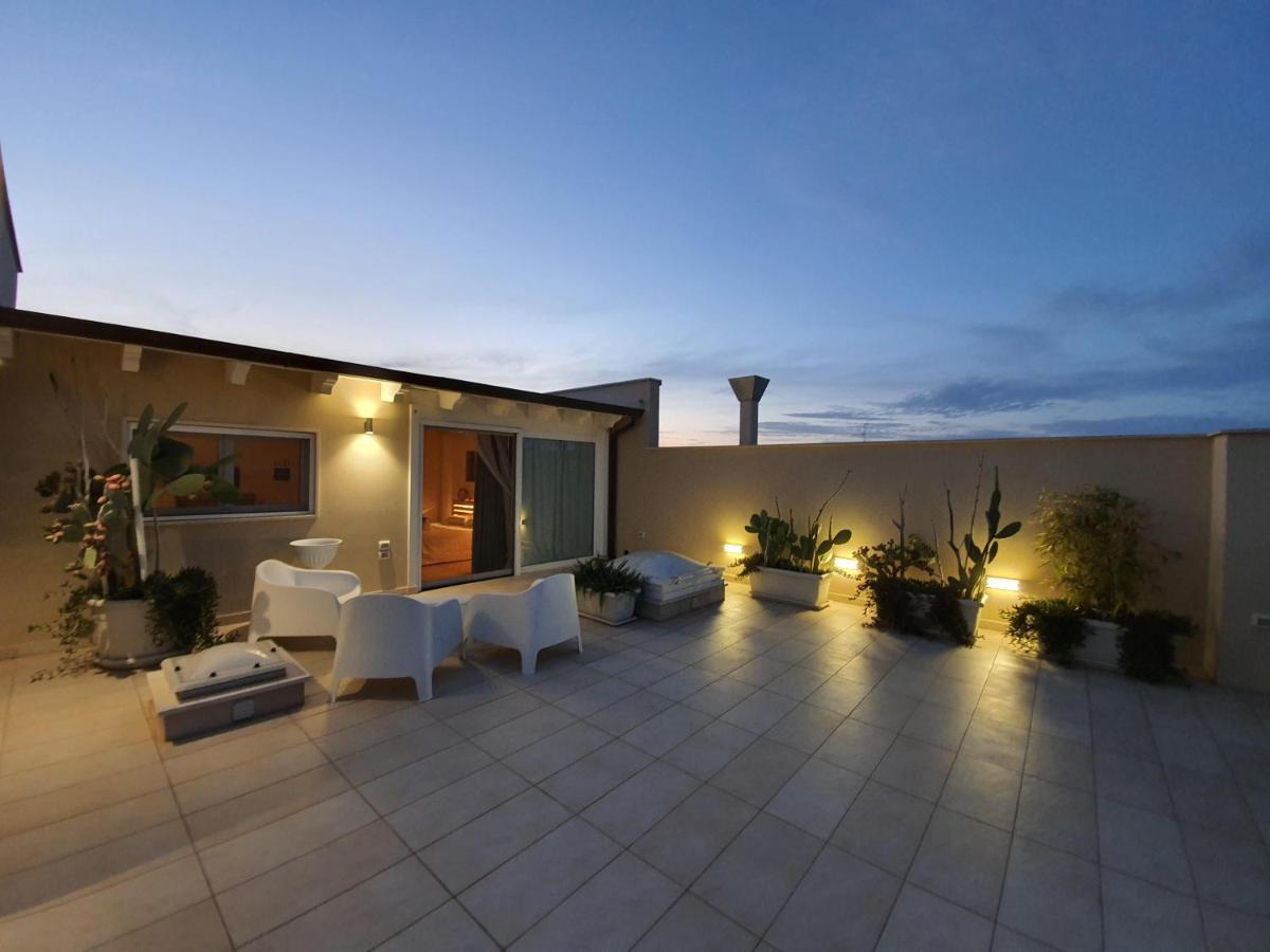 コンヴェルサーノLa Terrazza Di Pugliaアパートメント エクステリア 写真